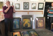 Négy festő műtermébe zarándokolhattak el a csíkszeredai műkedvelők