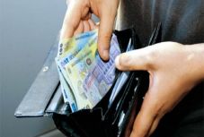 Munkaügyi miniszter: már november elsejétől nőhet a minimálbér