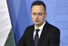 Ötvenhatos évforduló: Szijjártó Péter üzent a határon túliaknak