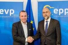 Az RMDSZ Manfred Webert támogatja az EPP csúcsjelöltjeként 