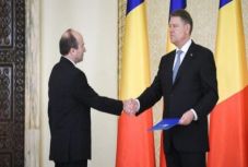 Johannis szerint nem a legfőbb ügyésznek, hanem az igazságügyi miniszternek kell mennie 