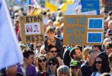 Brexit: azt kérik, hogy az EU készüljön egy újabb népszavazásra