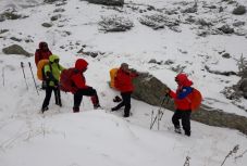 Nyolc óra alatt mentettek ki két magyar turistát a Fogarasi-havasokban