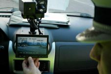 „220 felett…” – őrült sebességgel száguldott egy aradi az autópályán