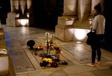 Franco újratemetése miatt keveredett ellentmondásba a spanyol kormány és a Vatikán