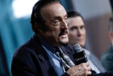 A híres stanfordi börtönkísérlet ötletgazdája tart előadást Csíkszeredában