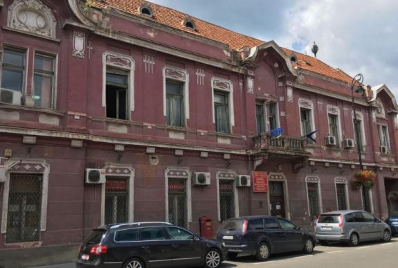 Műemléképületért „tükörpalotát” ad a postának Sepsiszentgyörgy önkormányzata