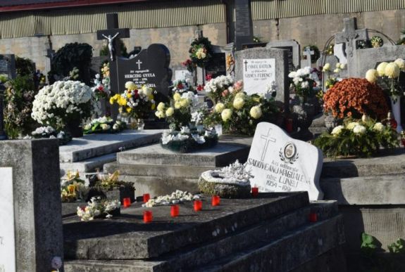 Elkapták a szatmárnémeti sírgyalázókat