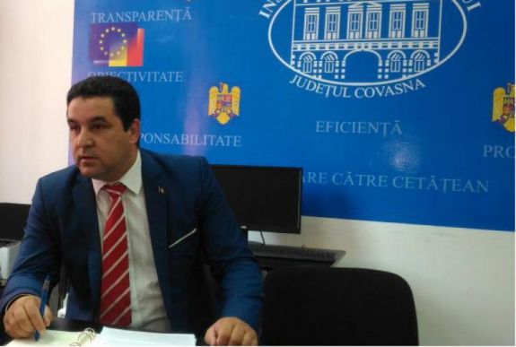 A háromszéki prefektus polgármester nélkül hagyott két települést