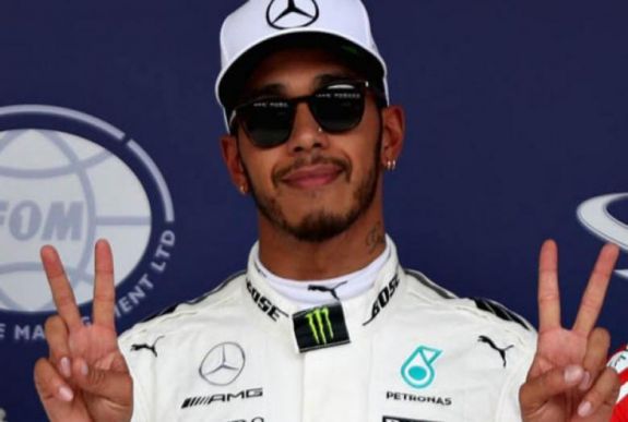 Brazil Nagydíj: Hamilton rajtol az első helyről