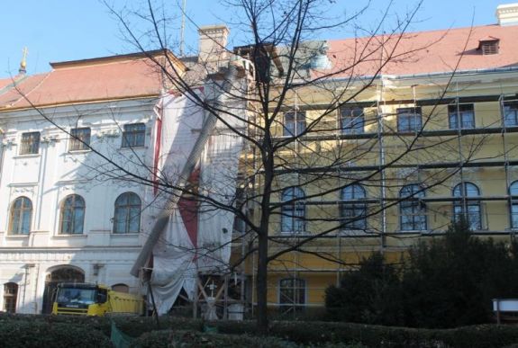 Felújítják a nagyváradi barokk palota parkját is