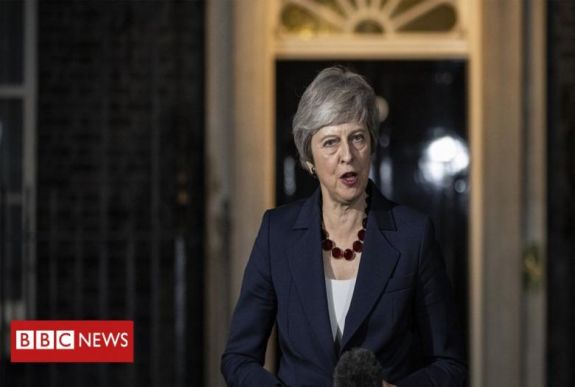 Bizalmatlansági szavazást kezdeményeztek Theresa May ellen a keményvonalas Brexit-pártiak