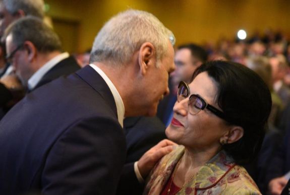 Aláírta Johannis elnök Andronescu tanügyminiszteri kinevezését