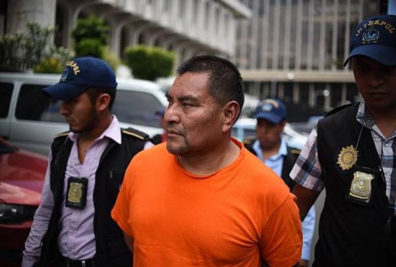 Egy volt katonát 5130 év börtönre ítéltek el