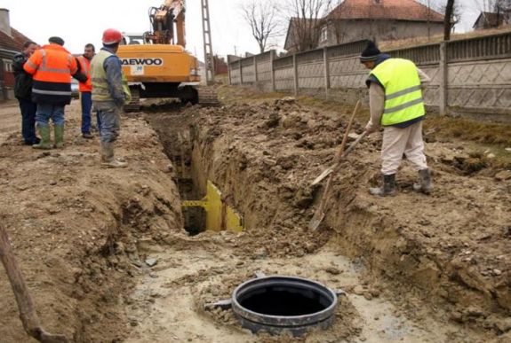 Több mint 350 millió eurót fektetnek be a vízhálózatba Kolozs és Szilágy megyében
