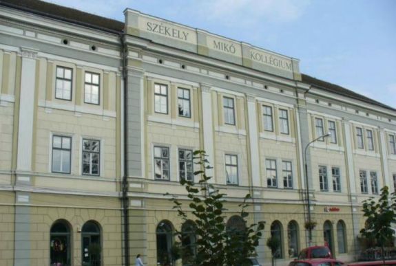 FRISSÍTVE - Visszaállamosították a Székely Mikó Kollégiumot, az egyház Strasbourgba viszi az ügyet