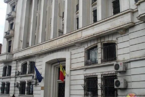 Dragneának nem tetszik a legfelsőbb bíróság új öttagú testülete sem