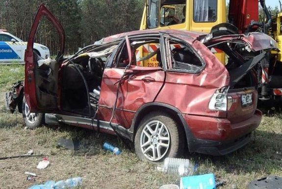 Ítélet született a szüleit halálosan megsebesítő, majd a helyszínen megszülő romániai nő ügyében 