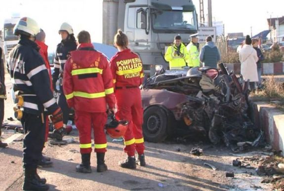 Meghalt egy nő a Maros megyei autóbalesetben