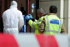 FRISSÍTVE - Holtan találtak egy rendőrt és a 3 éves kisfiát