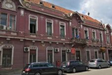 Műemléképületért „tükörpalotát” ad a postának Sepsiszentgyörgy önkormányzata