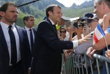 Szélsőjobboldaliakat vádolnak Macron elleni merénylettervvel