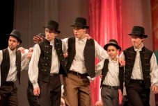 Rajt előtt a 30. Népzene- és Néptánctalálkozó Sepsiszentgyörgyön