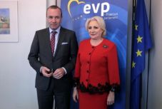 A román kormány vehemens kritikusa az EPP csúcsjelöltje