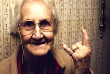 Világszerte növekedett a várható élettartam