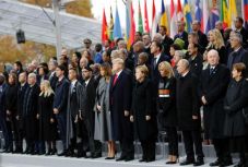 Az első világháborút lezáró tűzszünet aláírásának 100. évfordulójára emlékeztek