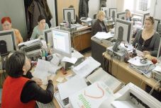 Szakszervezet: az állam tíz hónapja nem fizeti ki a közalkalmazottak túlóráit