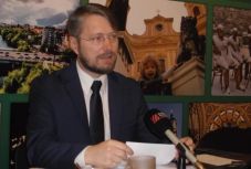 Szabó Ödön: pragmatizmusból nem áll ellen a néppárt a magyarellenességnek