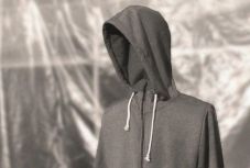 A kamaszkori öngyilkosságot „beszéli ki” a marosvásárhelyi Ariel Színház