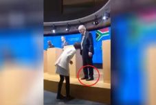 Újabb kínos jelenet főszereplője volt Jean-Claude Juncker