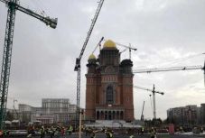 Nem lesz jelen Johannis a Nemzet Megváltása székesegyház felszentelési ünnepségén