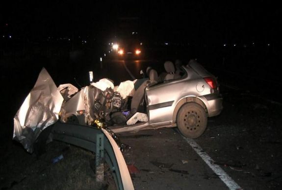 Szörnyethalt a sofőr a brutális autóbalesetben