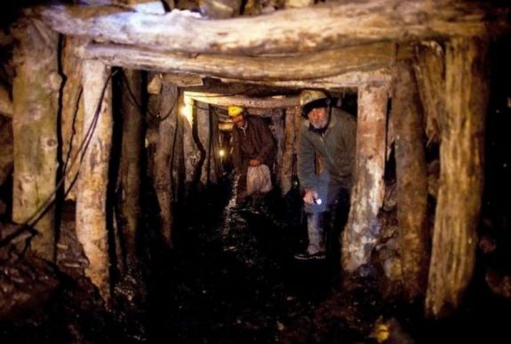 Több száz Zsil-völgyi bányászt bocsátanak el év végéig
