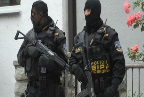 Szerbek elleni háborús bűncselekmények miatt fogtak el egy volt boszniai tábornokot