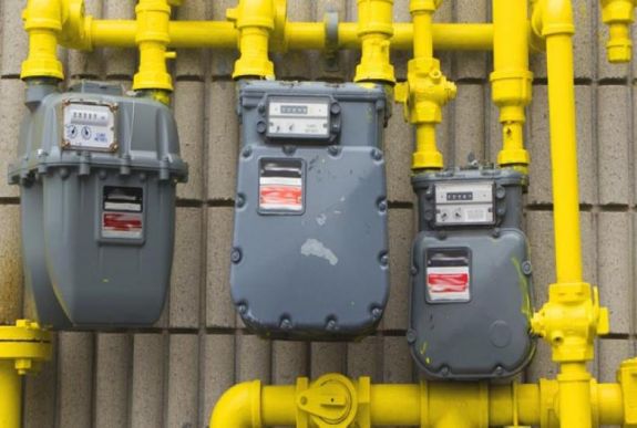 Tervezet: épüljenek állami költségvetésből gáz- és villamosenergia-hálózatok