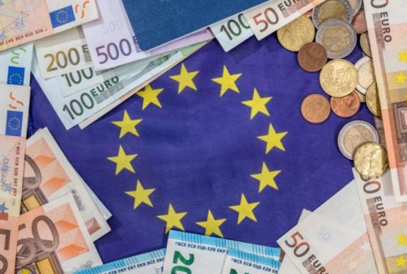 Hivatalosan is elfogadták az Európai Unió jövő évi költségvetését