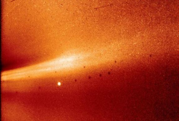 Izgalmas adatokat küld a Naphoz elért űrszonda