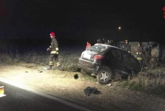 Hagyták meghalni az autó alá szorult román fiatalembert