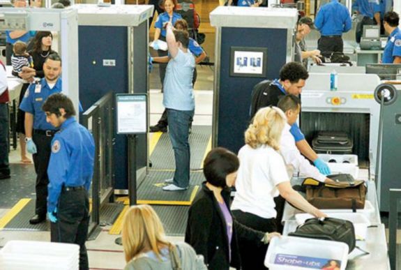 Az Otopeni reptérről lépett volna meg a műkinccsel