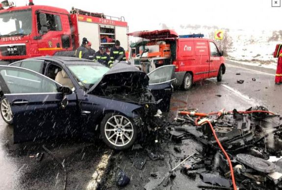 FRISSÍTVE - Baleset Jegenyén: a családfő meghalt, gyermeke és felesége kómában van