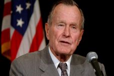 Elhunyt id. George Bush volt amerikai elnök