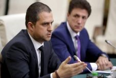 Elutasították az idegenforgalmi miniszter ellen benyújtott egyszerű indítványt