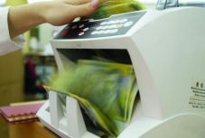 Az alkalmazottak egyharmada kap idén 13-ik fizetést