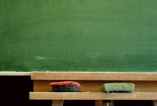 Így módosítaná az oktatási törvényt az RMDSZ