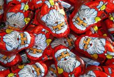 Felmérés: több száz lejt költ egy család Mikulásra