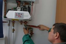 Lakáshőközpontok megadóztatása: megszólalt az ANRE